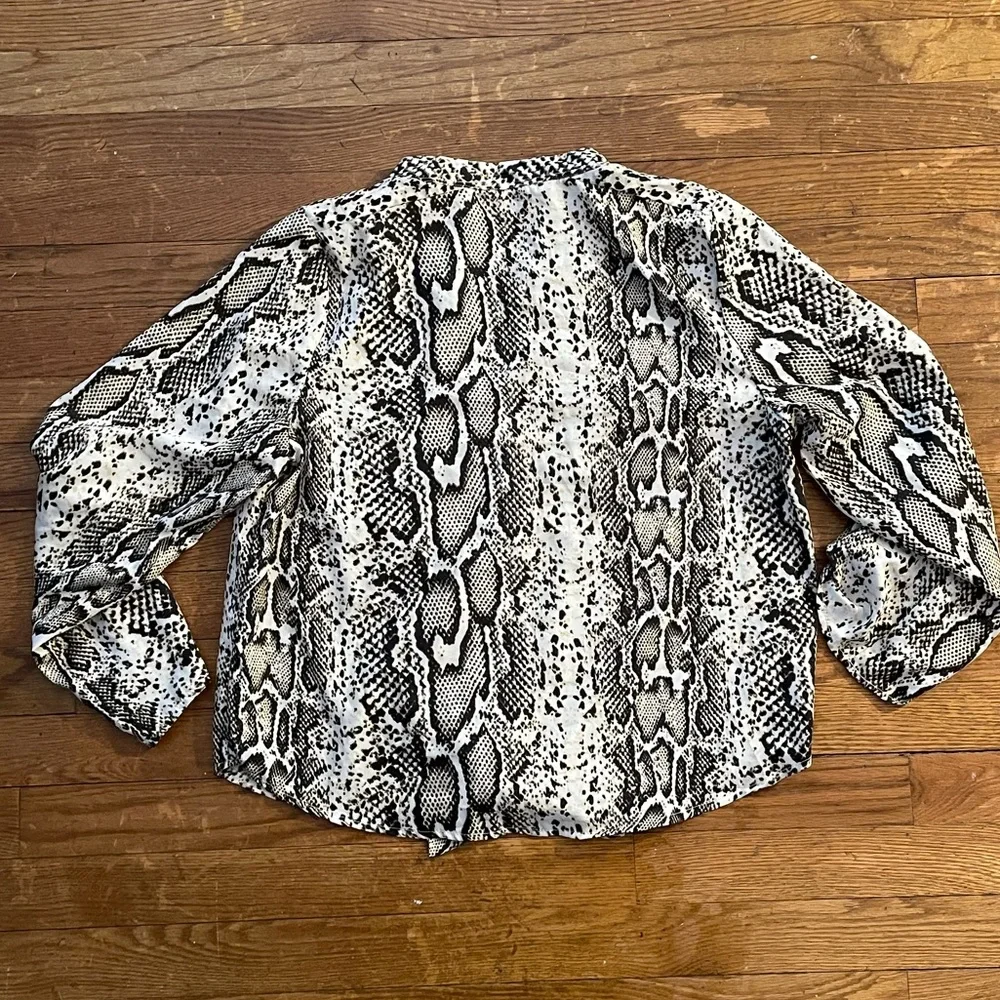 Women’s Snake SkinTop - Picture 2 of 5